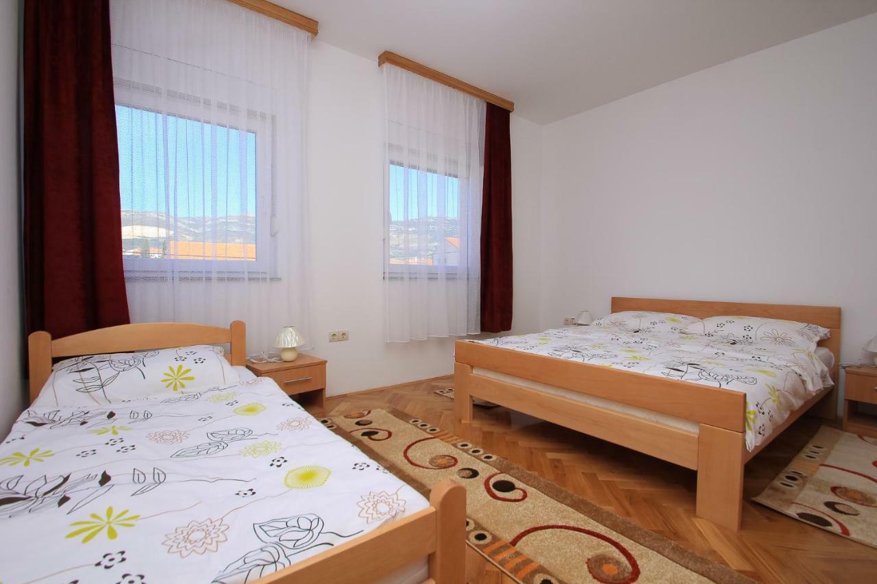 Apartmani Pranjic Kaštela Exteriör bild