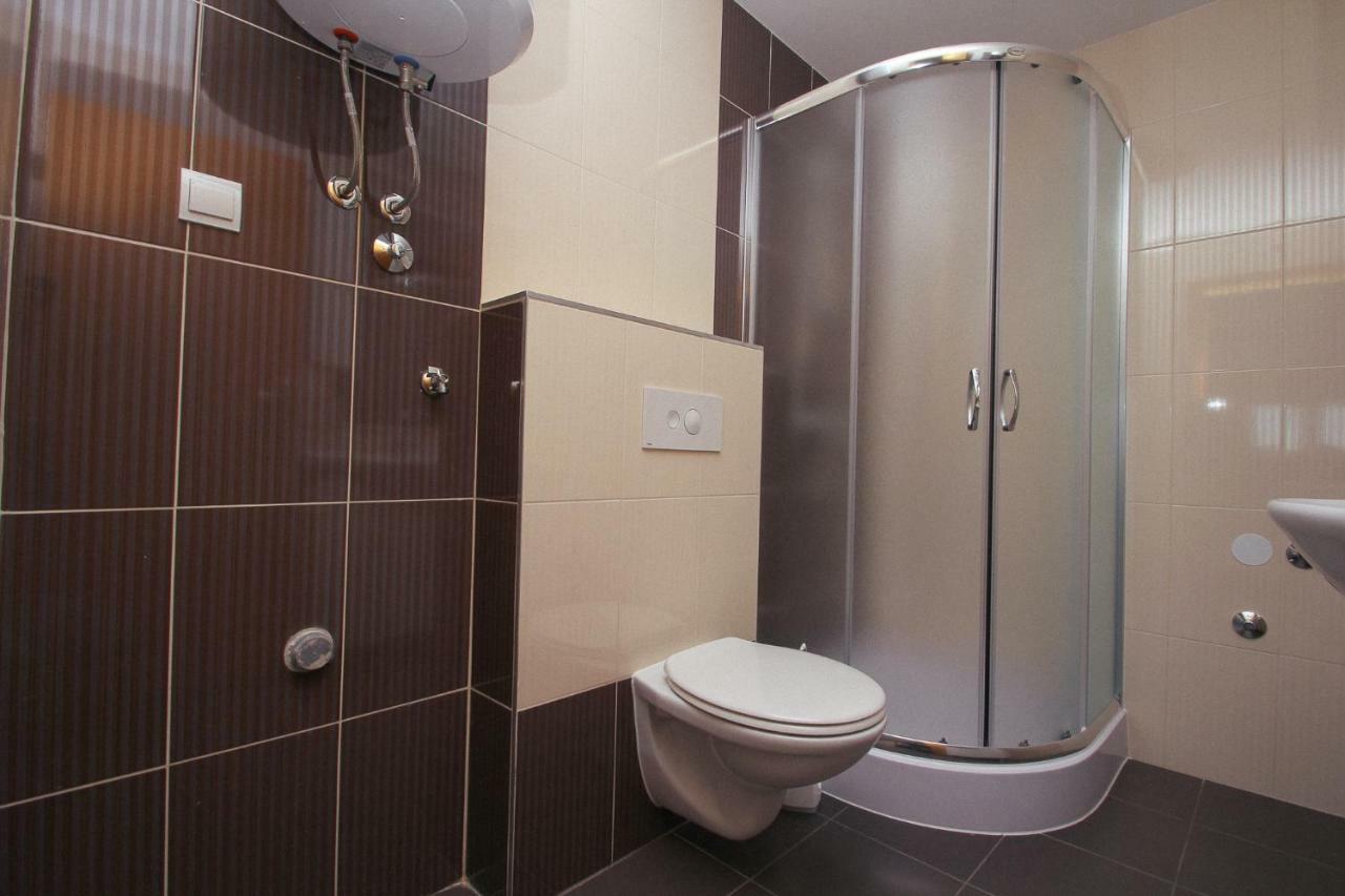 Apartmani Pranjic Kaštela Exteriör bild