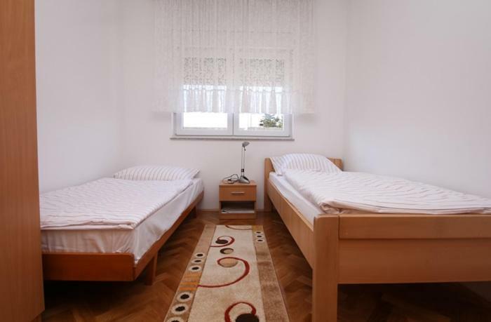 Apartmani Pranjic Kaštela Exteriör bild
