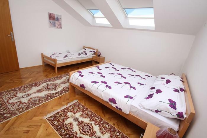 Apartmani Pranjic Kaštela Exteriör bild