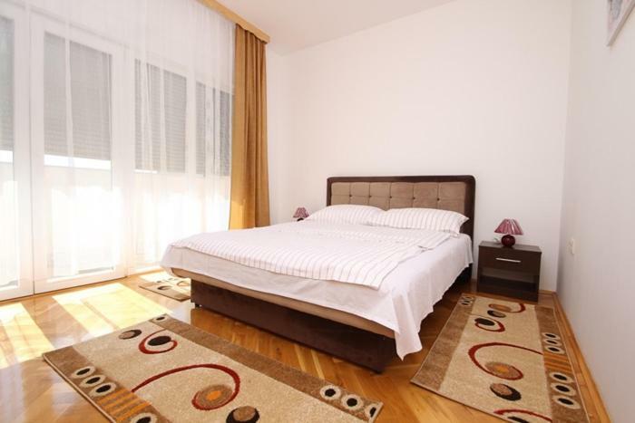 Apartmani Pranjic Kaštela Exteriör bild