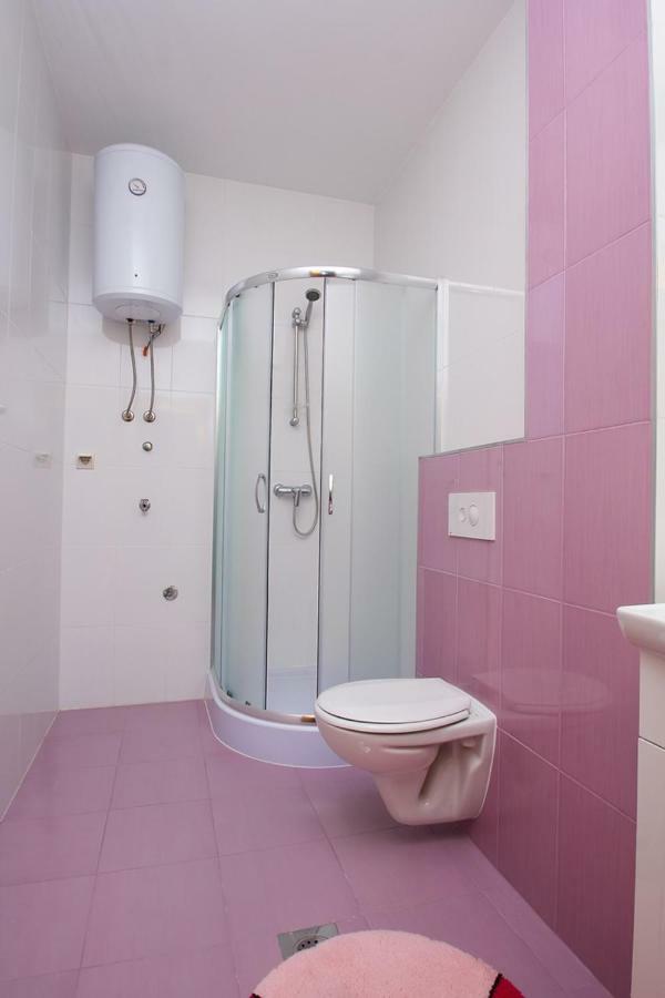 Apartmani Pranjic Kaštela Exteriör bild